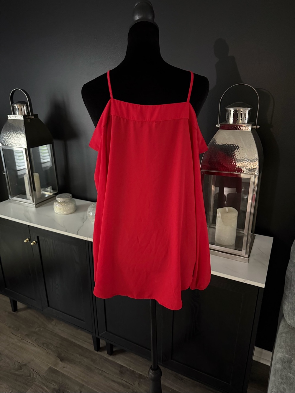Express Cold Shoulder Button Front Blouse Red Pink Size Medium - Picture 4 of 5